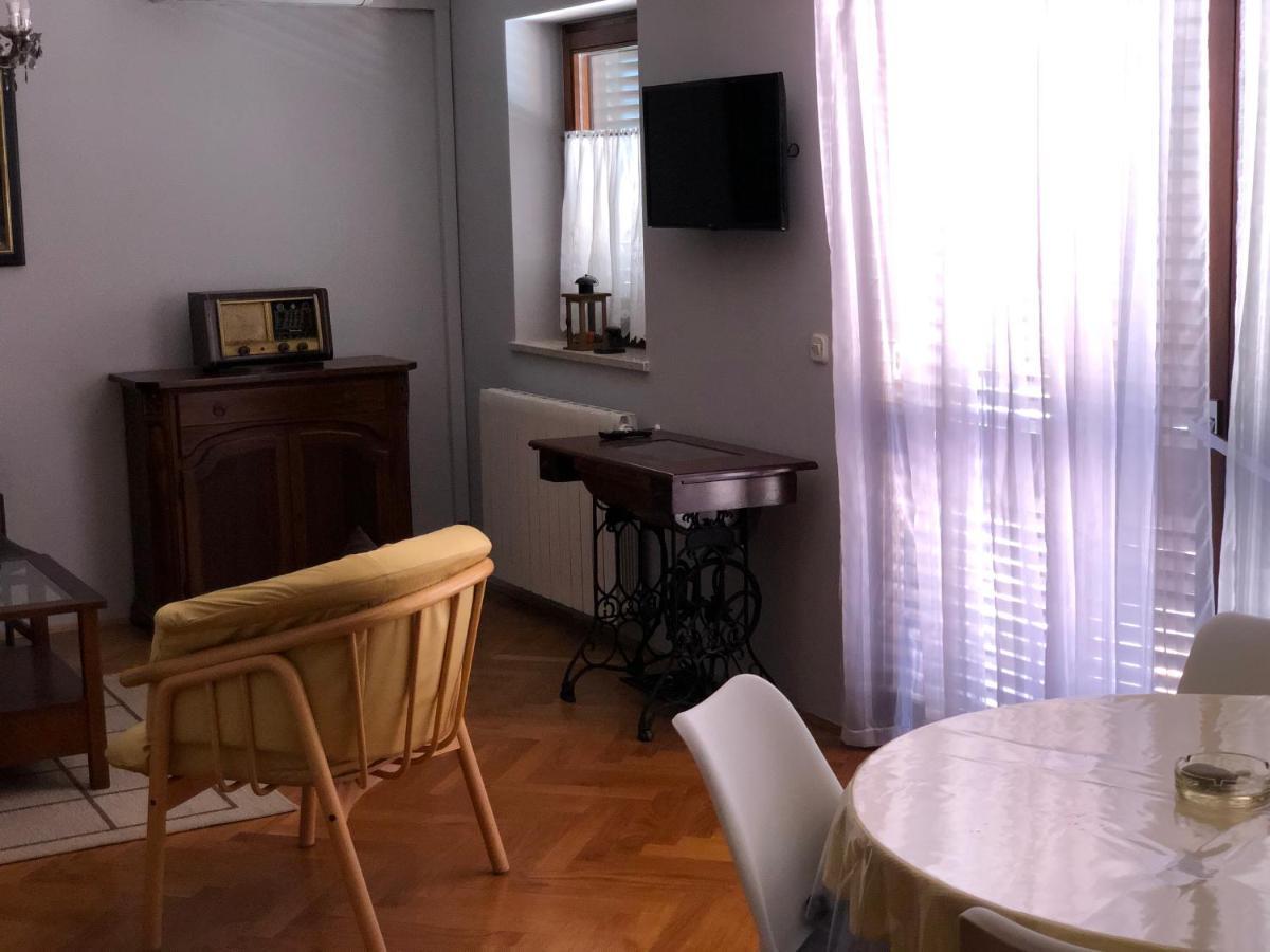 Apartmani Dubasnica Malinska Buitenkant foto