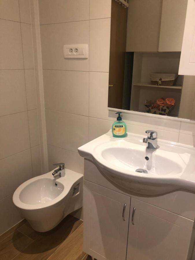 Apartmani Dubasnica Malinska Buitenkant foto